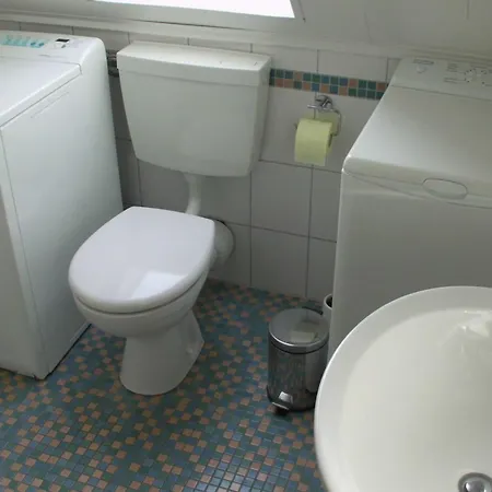 Uferstrasse * Каролинензиль