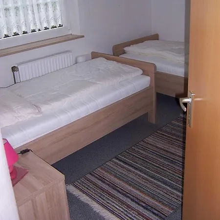 Uferstrasse * Каролинензиль